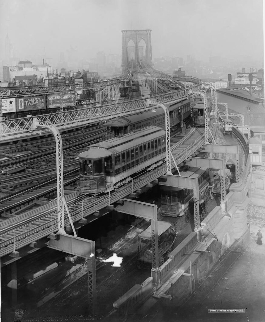 Approach To Brooklyn Bridge, Brooklyn, 1909