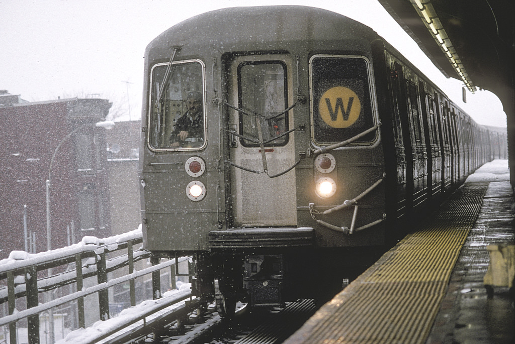 W. End Of The Line, Brooklyn, 2003