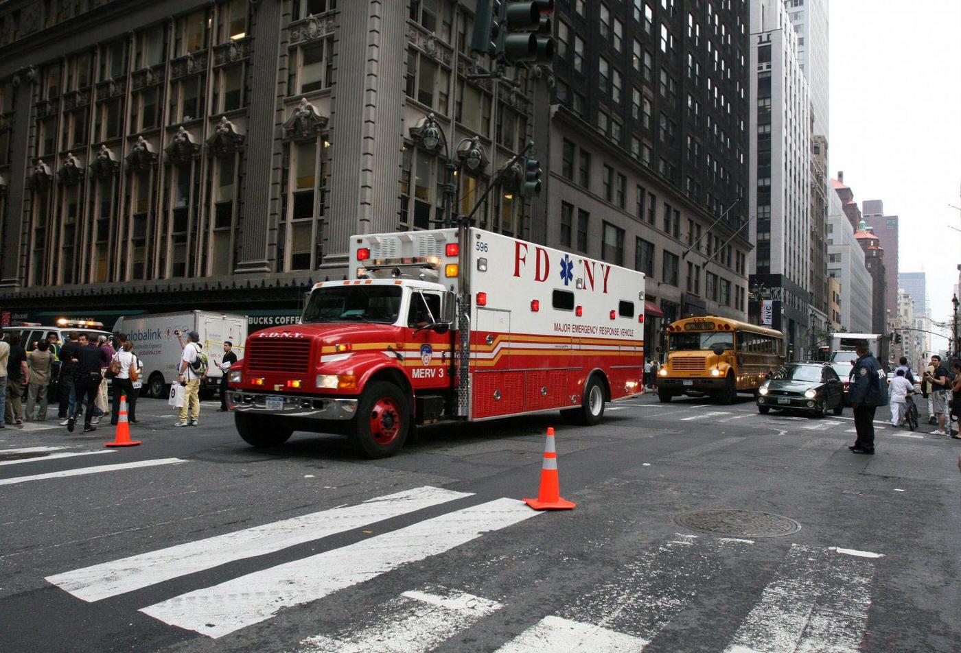 Nbc News Steam Pipe Explosion Underneath A Street In Midtown Manhattan, 2007.