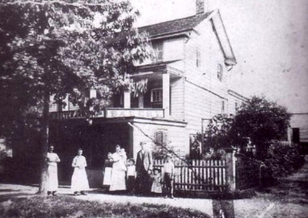 Holtermann'S Bakery And Family Home, 240 Center Street, 1888.