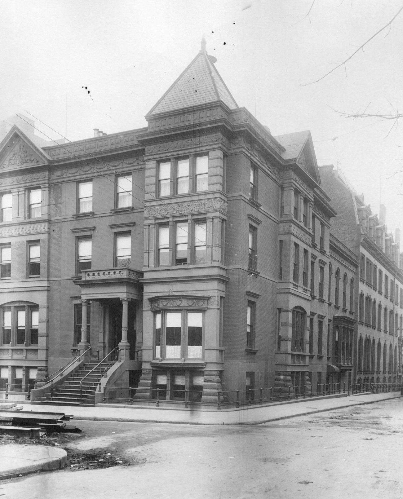 Unidentified House At Clinton And Pierrepont Streets, Brooklyn, 1895