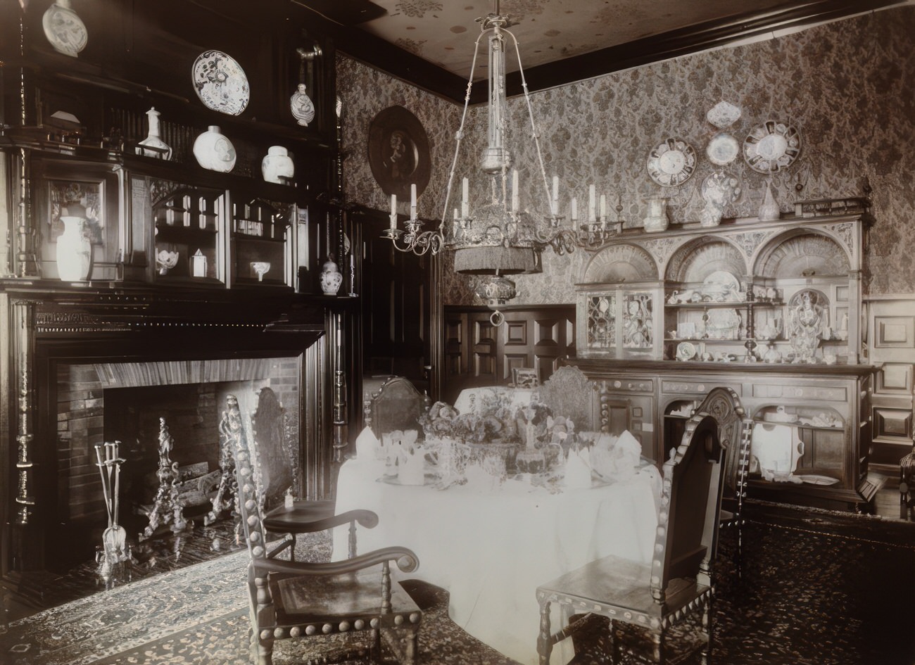 Interior Of John Hunter'S Home, 1890.