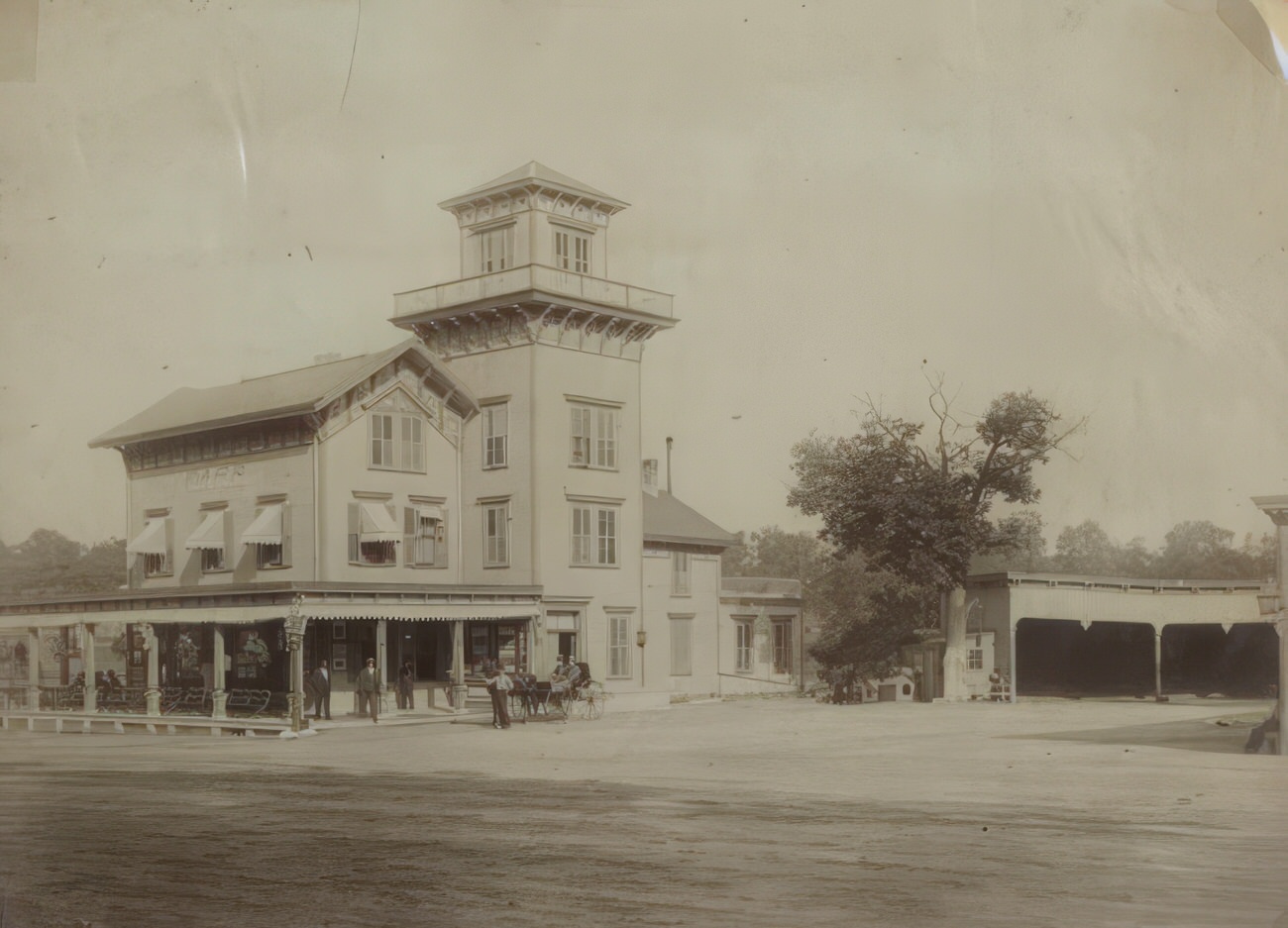 Gabe Case'S Roadhouse, Circa 1890.