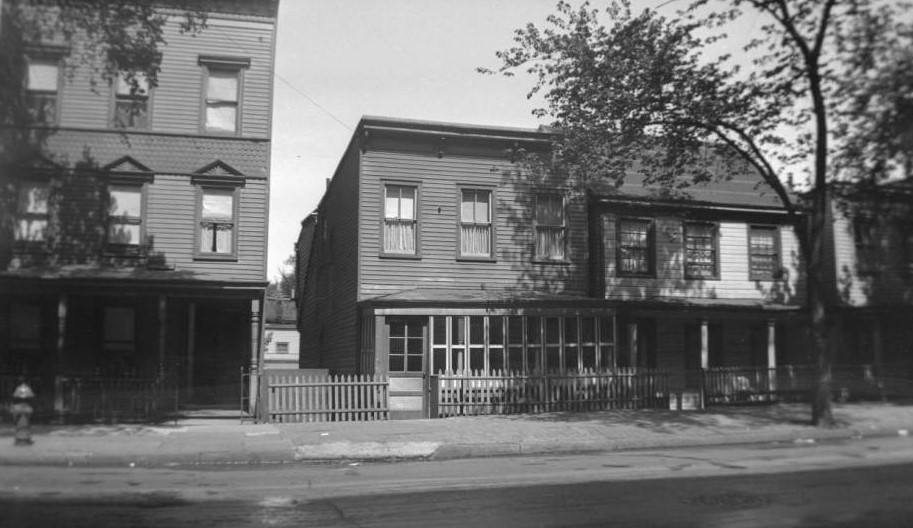 A Houses On Washington Avenue Near E. 188Th Street, Fordham, Bronx, 1902.