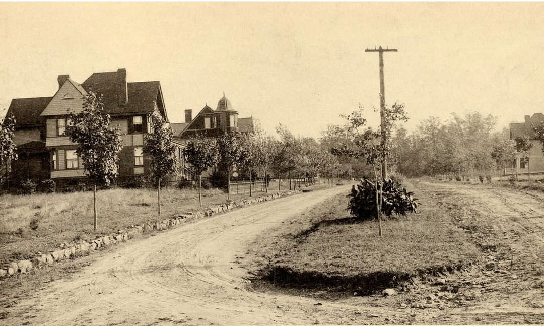 Hart Boulevard And Surrounding Area Transformed Into Communities And Thoroughfares, Early 1900S.