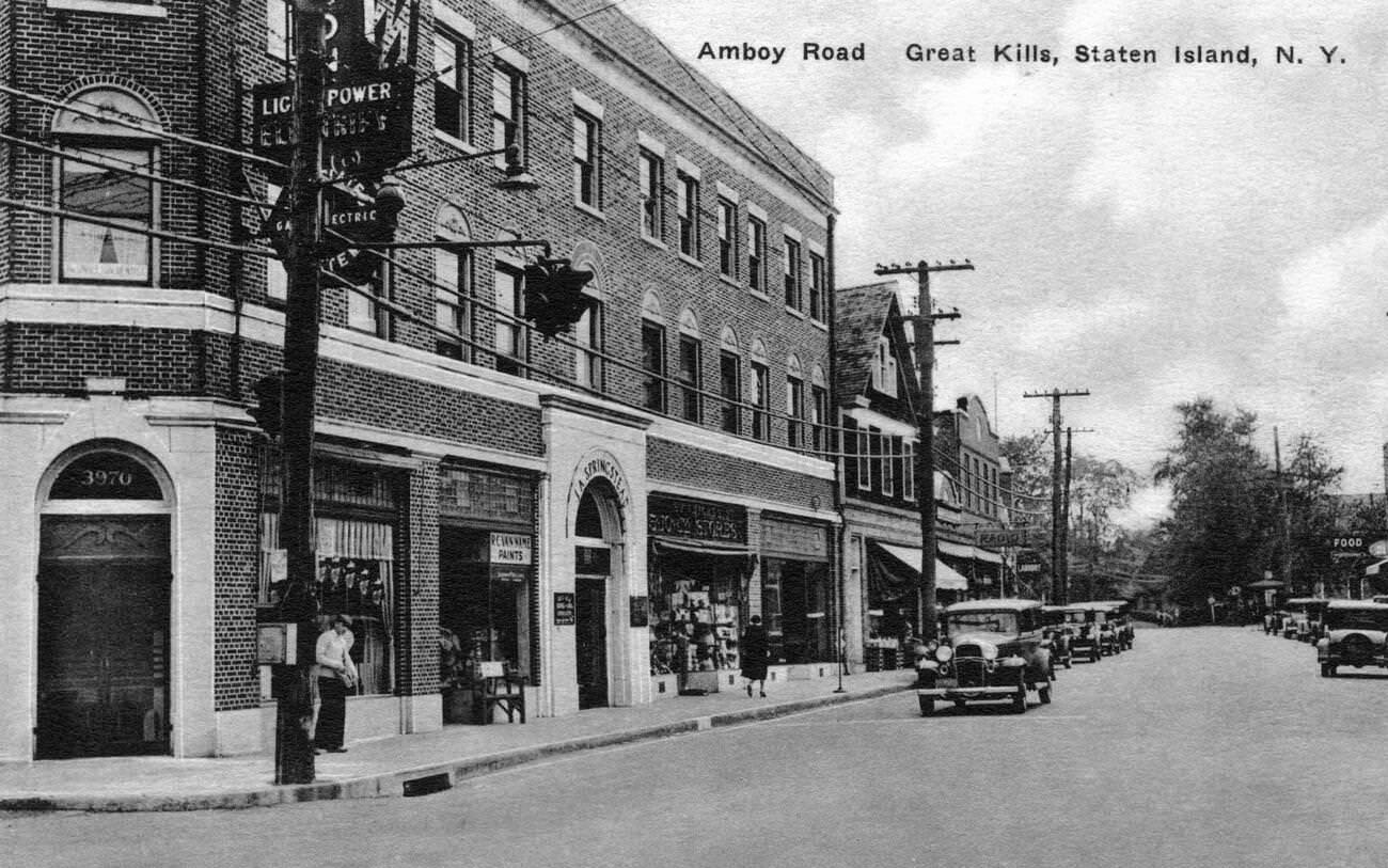 Early Cars, Shops, And Signs On Amboy Road, Great Kills, Staten Island, 1900S.