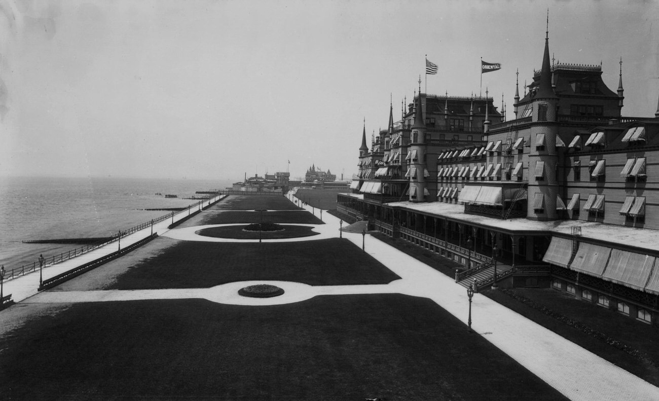 View Of The Oriental Hotel And Grounds Along The Coast Of Manhattan Beach, Coney Island, Brooklyn, 1900S