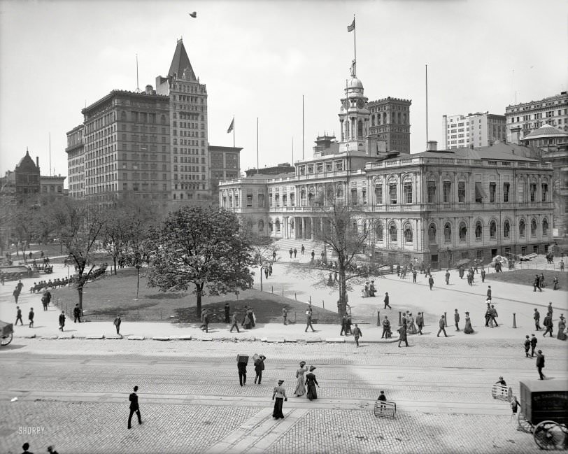 City Hall And Park, Manhattan, 1905