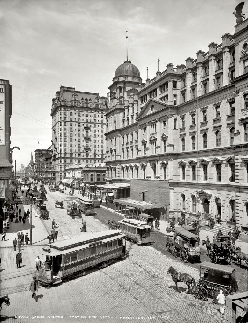 Grand Central Station And Hotel Manhattan, 1906