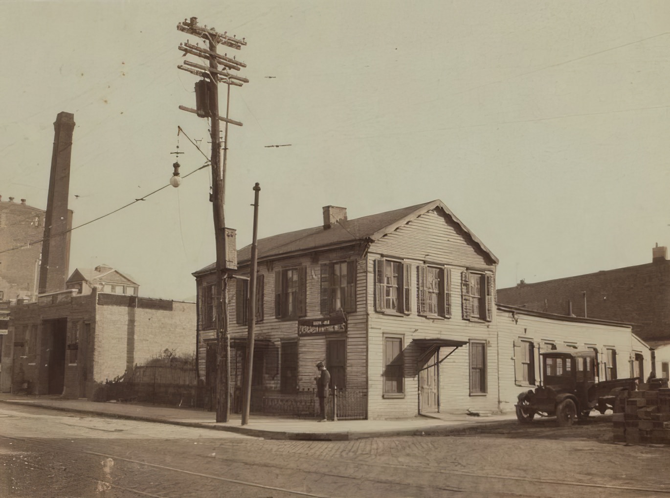 Cypress Avenue And Cornelia Street, Queens, 1910S.