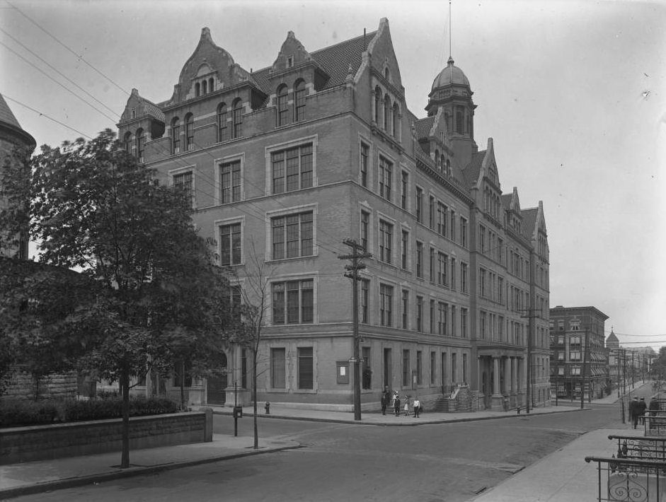 P.s. 28, Mount Hope Place And Anthony Avenue, On The Francis T. Lord Estate, Bronx, Circa June 1919.