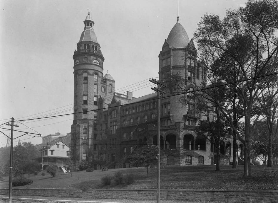 Webb'S Academy Main Building, Bronx, Circa 1915.