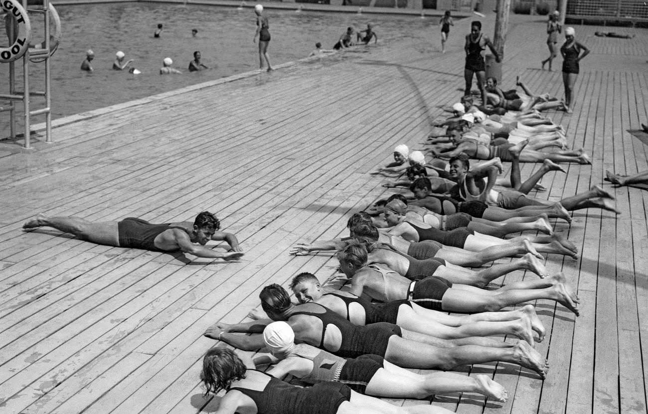 Swim Lessons For Children At Farragut Pool, Brooklyn, 1925