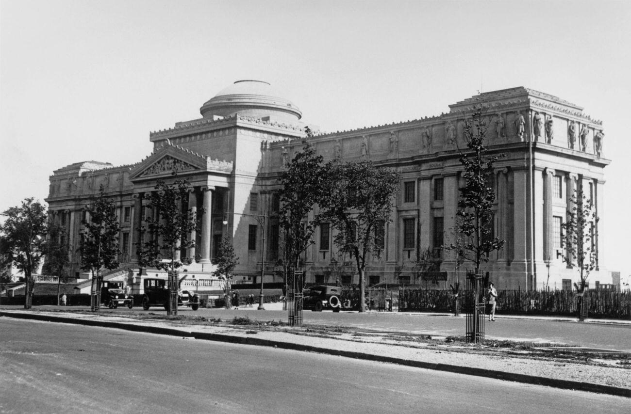 Exterior Of Brooklyn Museum, Brooklyn, 1925