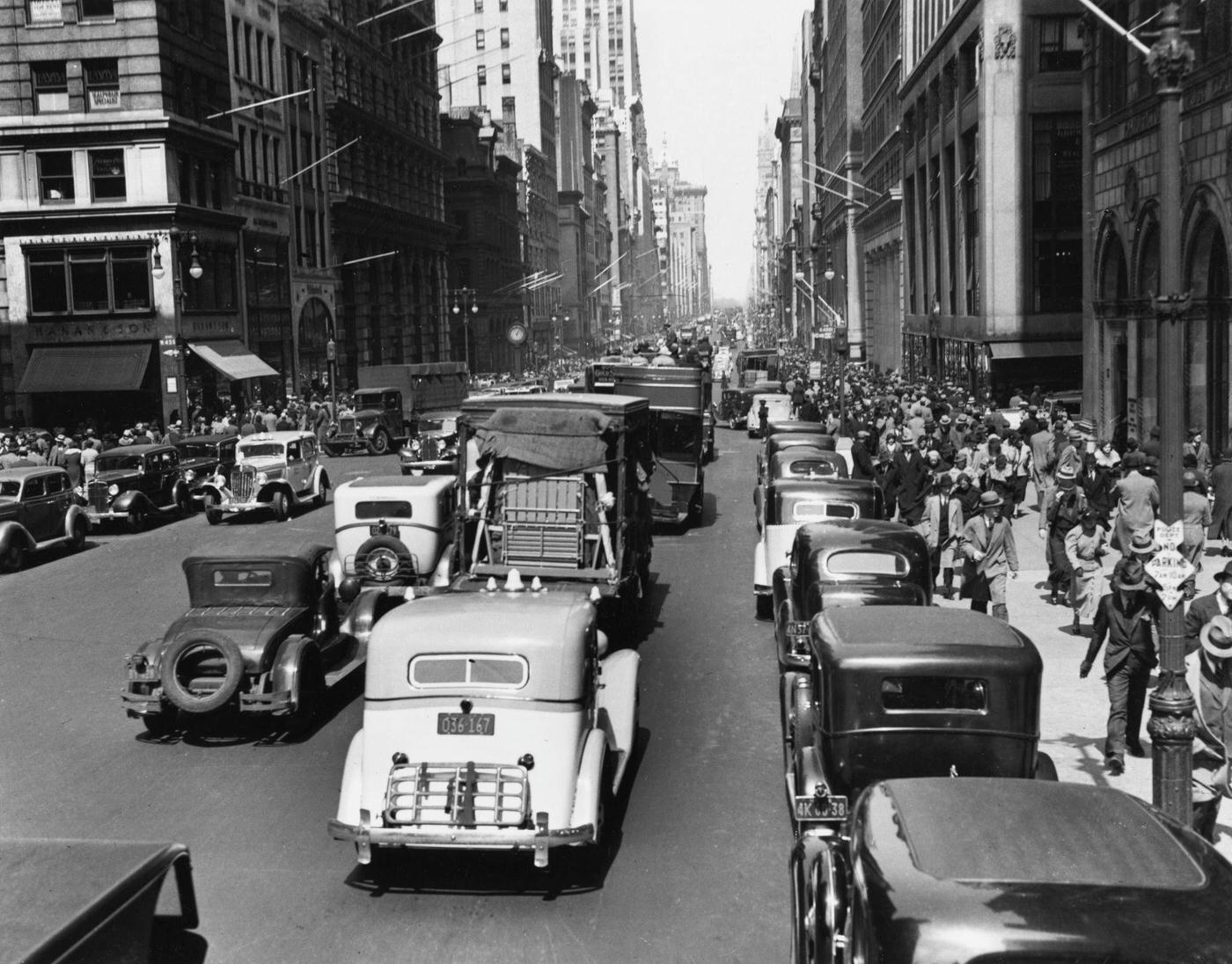 Traffic Jam On Fifth Avenue Looking North From 37Th Street, Manhattan, 1930S