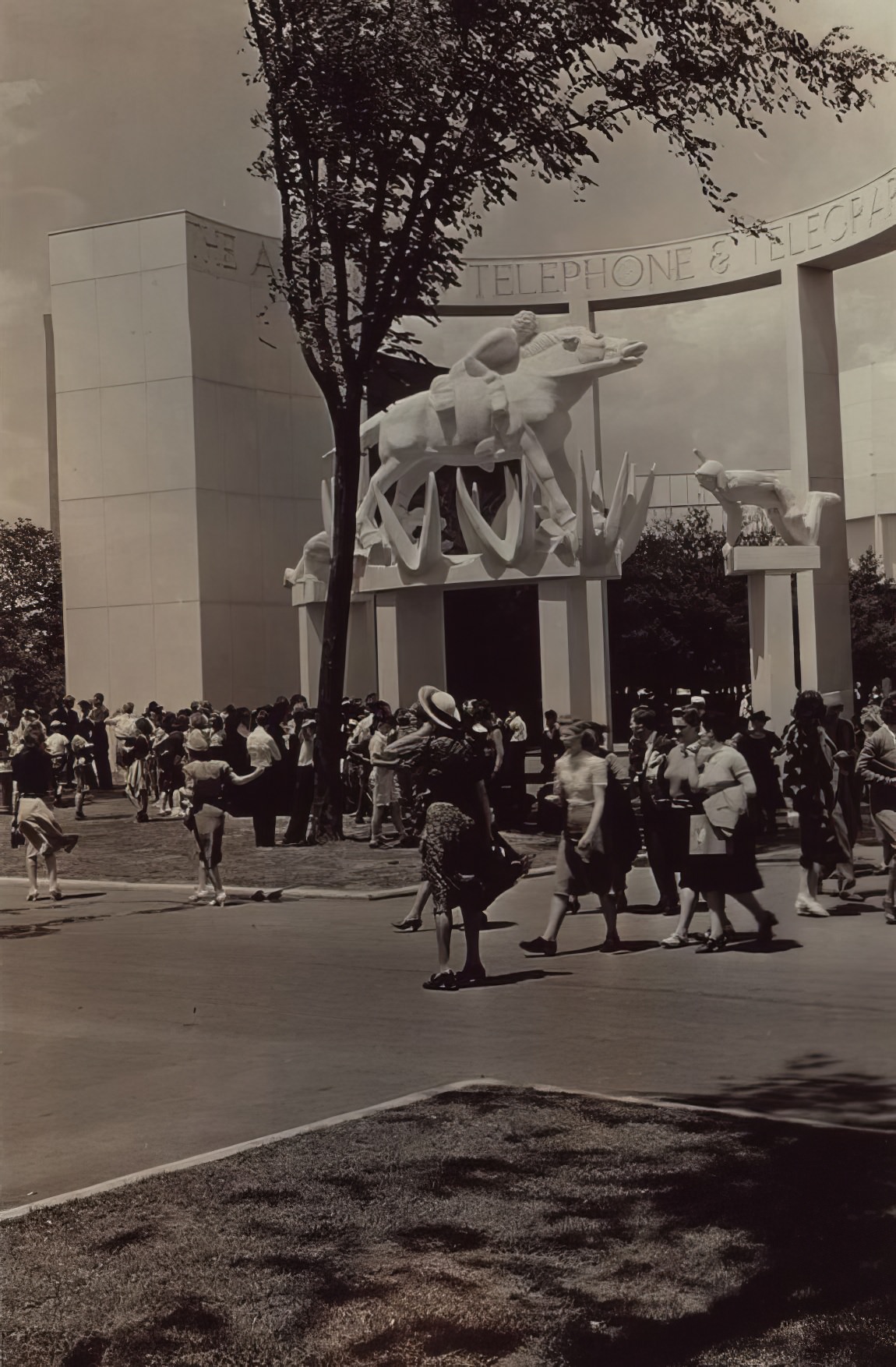 American Telephone And Telegraph Company Exhibit, New York World'S Fair Of 1939-40, Flushing Meadows Park, Queens.