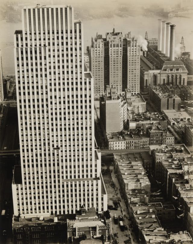 Daily News Building, 220 East 42Nd Street, 1930S