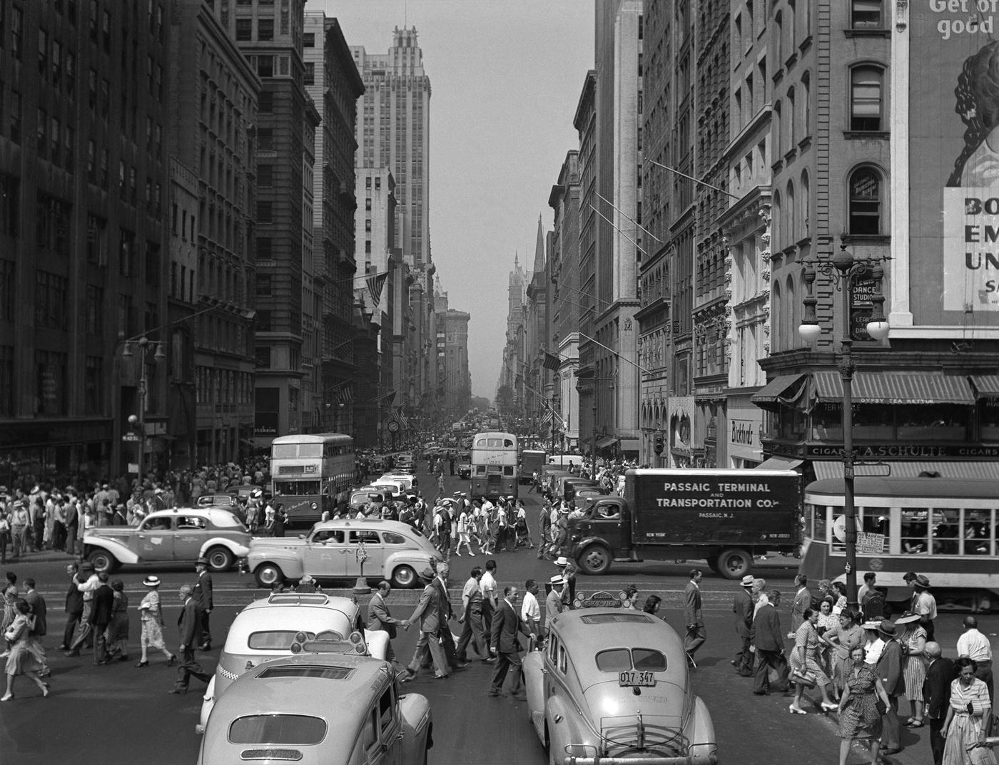Traffic At 5Th Avenue &Amp;Amp; 42Nd Street, Manhattan, 1946.