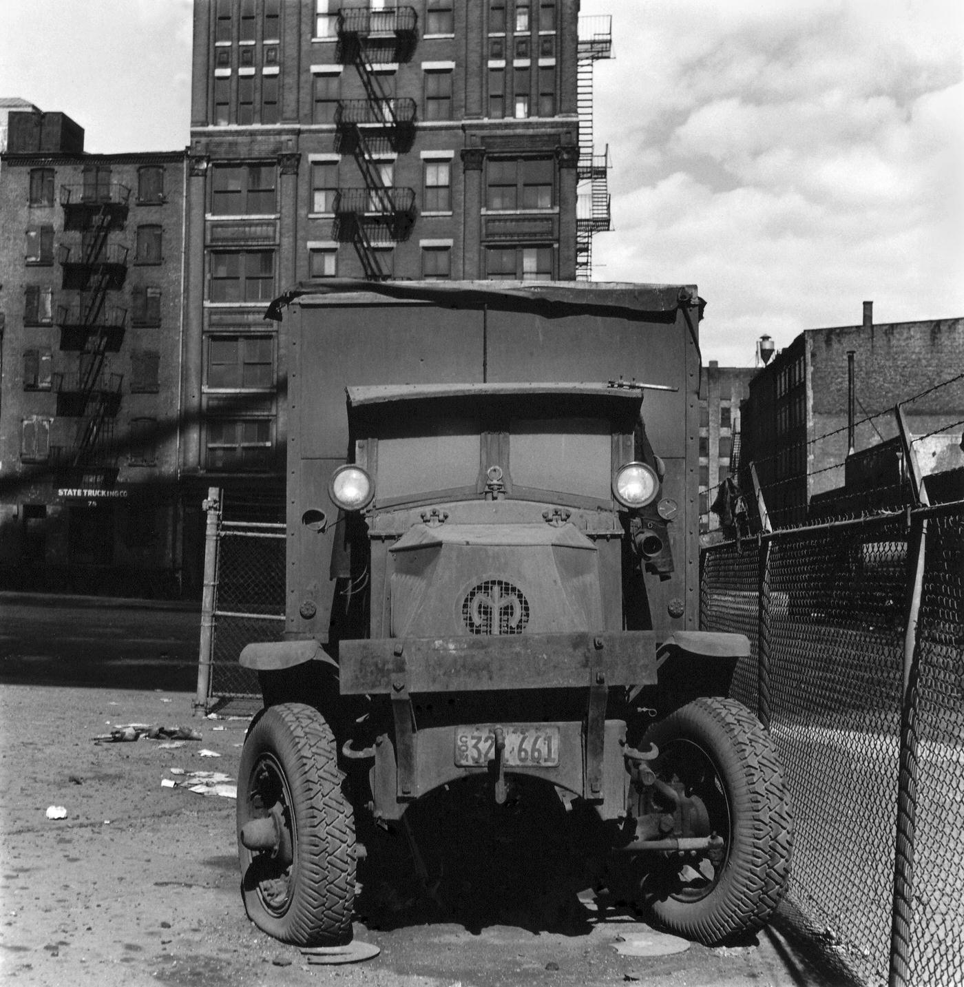 Truck With Flat Tire On Manhattan'S Lower East Side, Manhattan, 1949