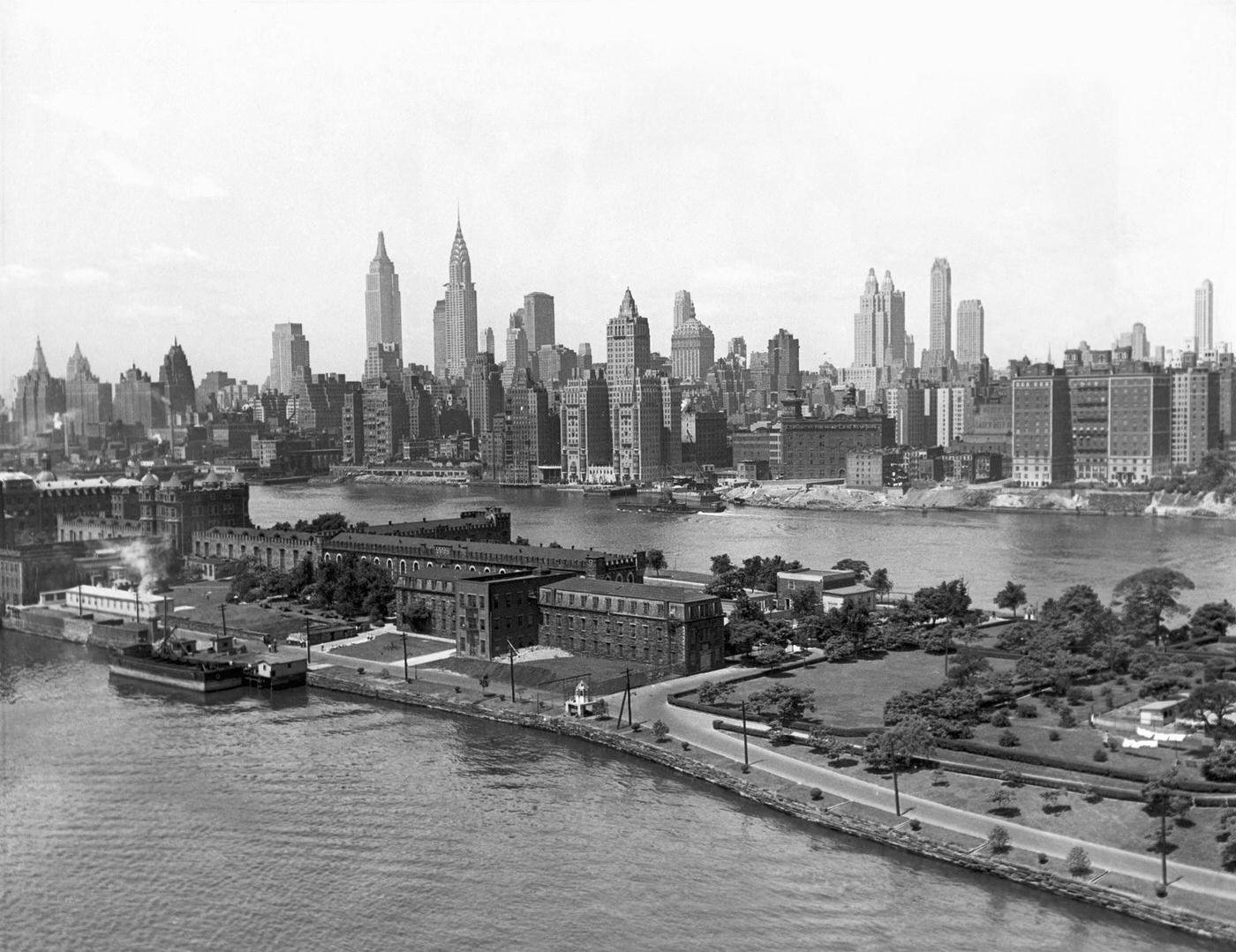 Manhattan Skyline And Welfare Island, Midtown, Manhattan, 1940S
