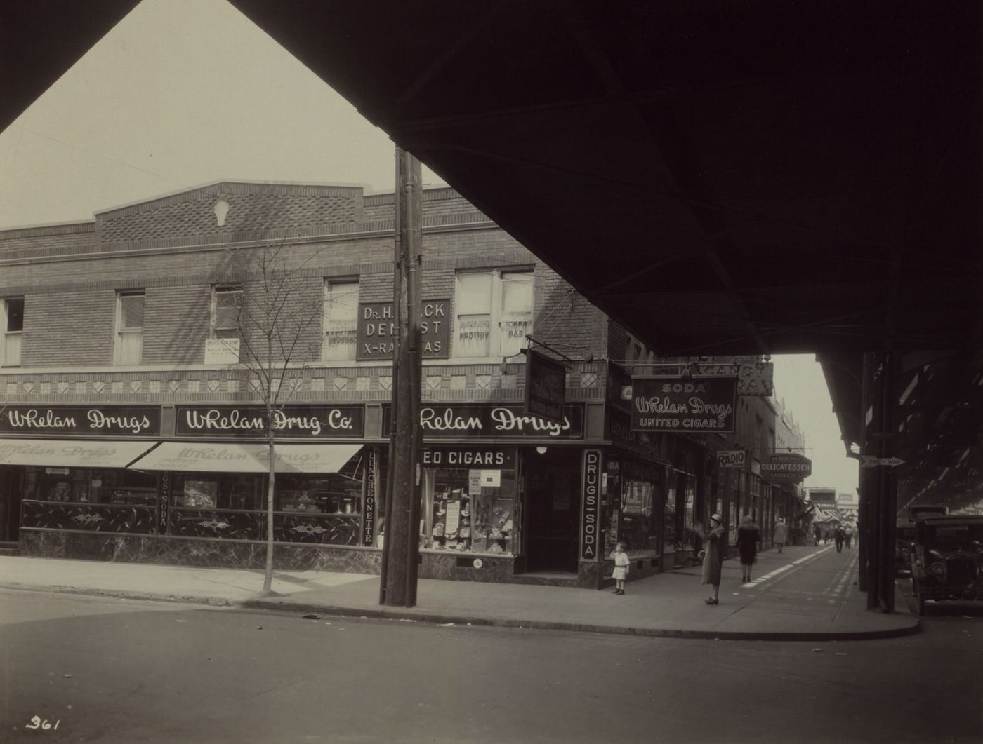 82Nd Street And Roosevelt Avenue, Queens, 1940S.