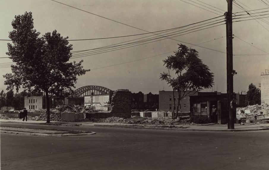 Hoyt Avenue And 27Th Street, Queens, 1940S.