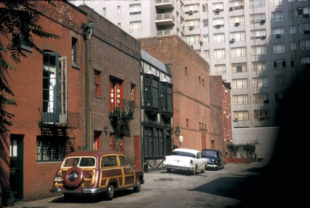 Macdougal Alley, 1956.