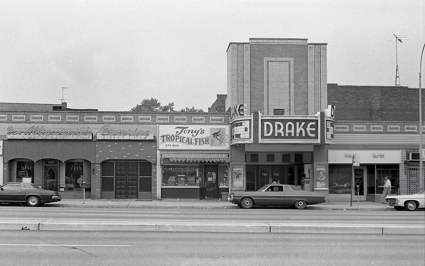 Drake Movie Theater On Woodhaven Boulevard In Queens' Rego Park, 1975.