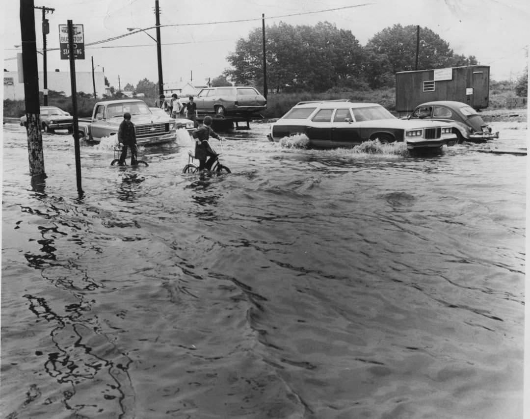 Flashback To A Rainy Scene On Hylan Boulevard And Delaware Avenue In The Late 1970S.