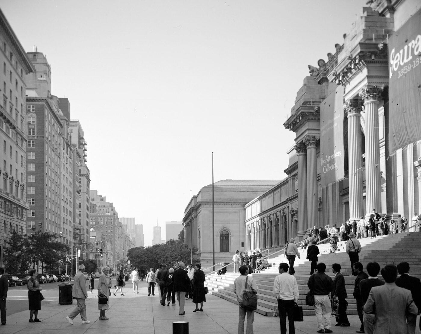 Crowds In Front Of The Metropolitan Museum Of Art, Manhattan, Circa 1989