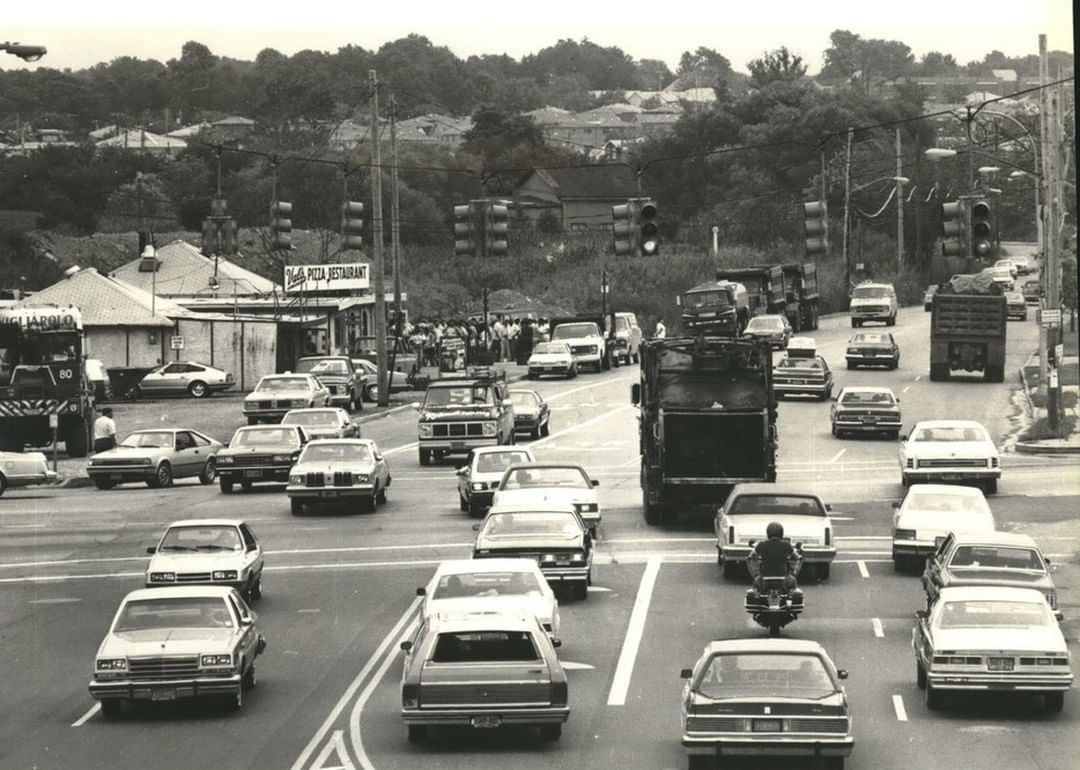 Cars And Truck Traffic At Intersection Of Arthur Kill Road And Richmond Avenue, Val'S Pizza In The Right, Great Kills, 1985.