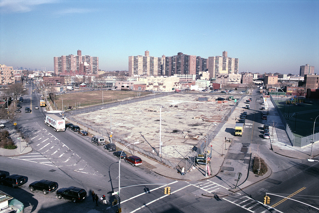View From Flushing Ave. Entrance To The G Train Toward Union Ave. And Gerry St., Brooklyn, 2003