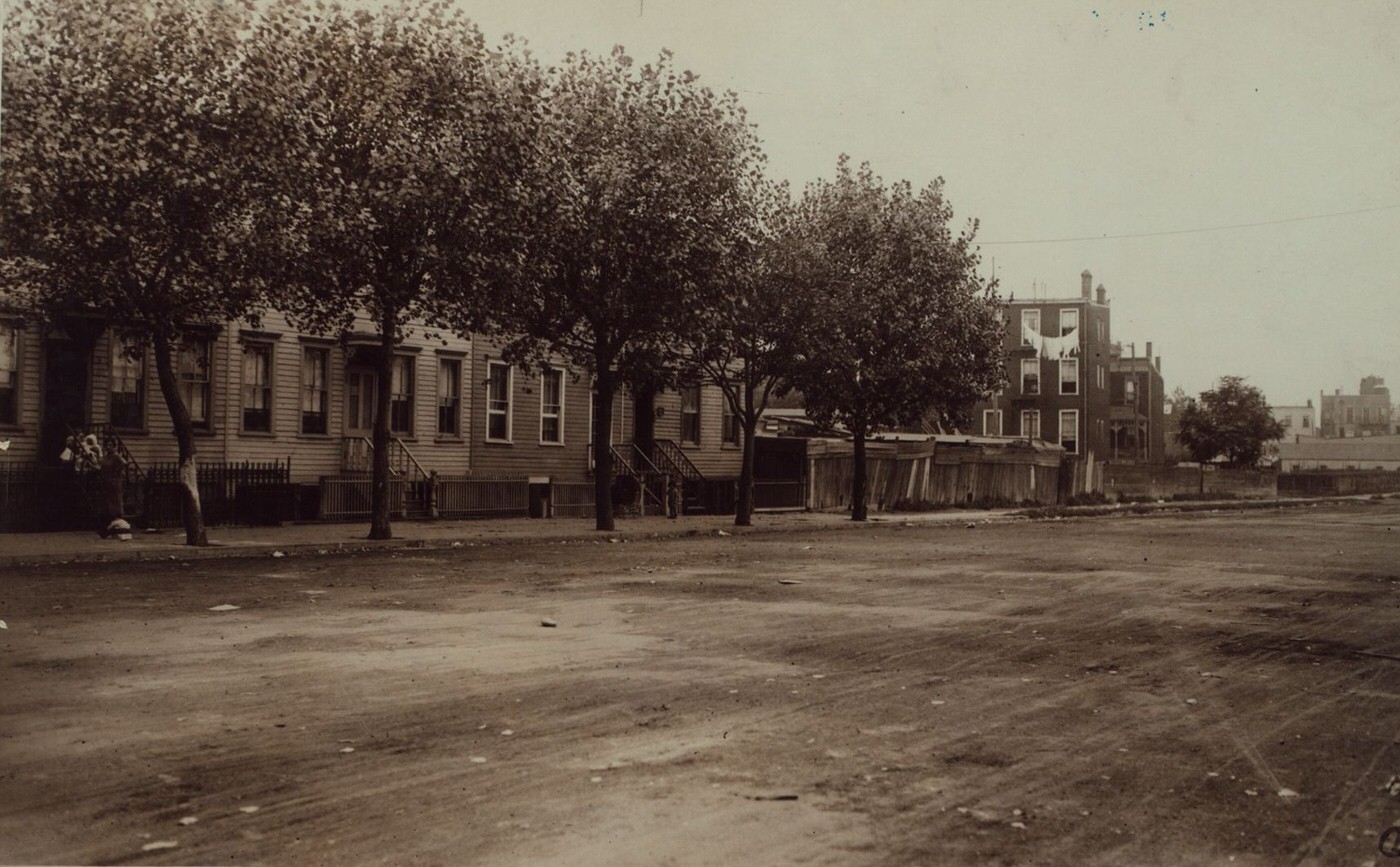 Hoyt Avenue And Kindred Street, Queens, 1890S.