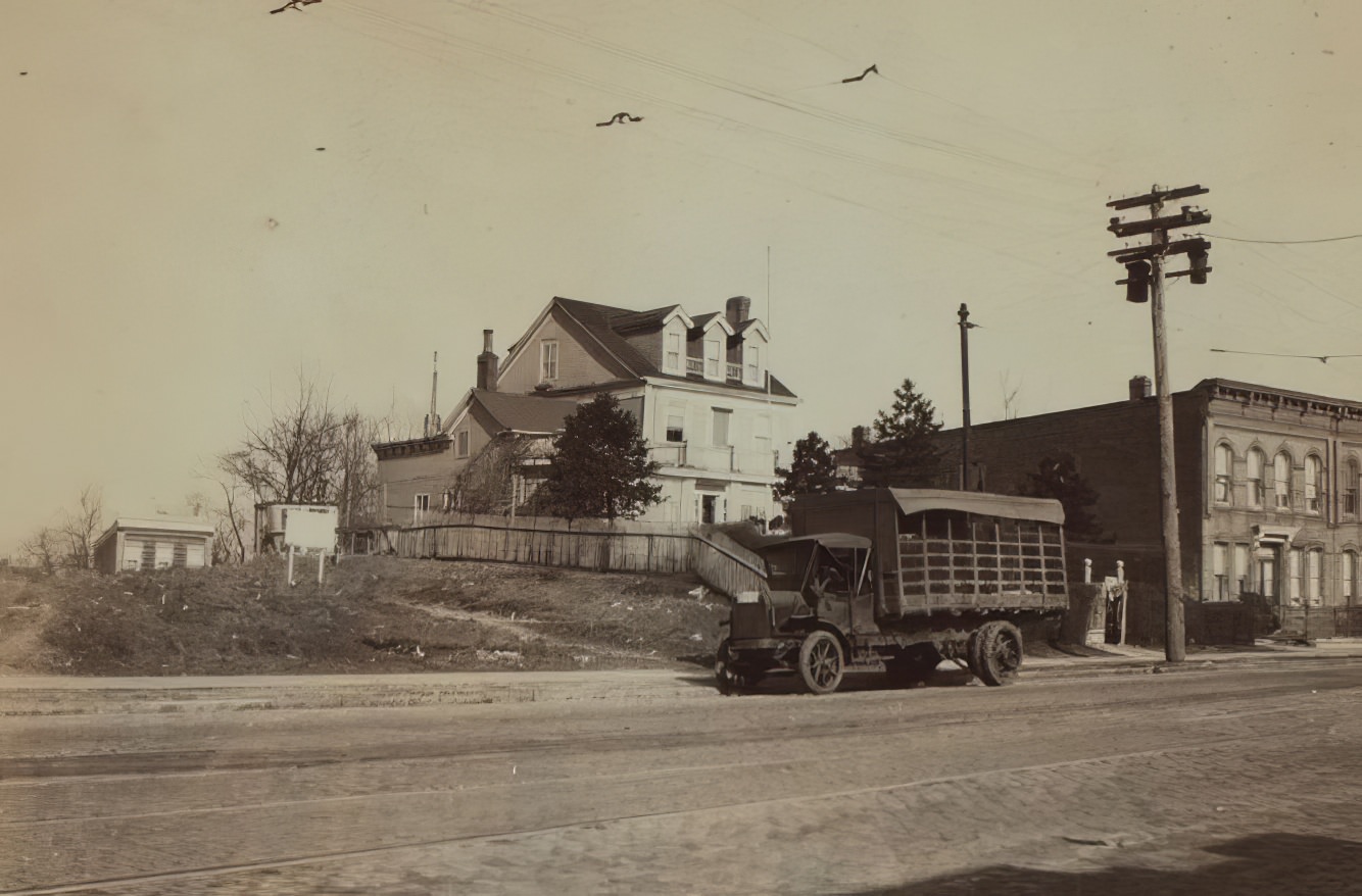 Grand Avenue And 73Rd Street, Queens, 1900S.