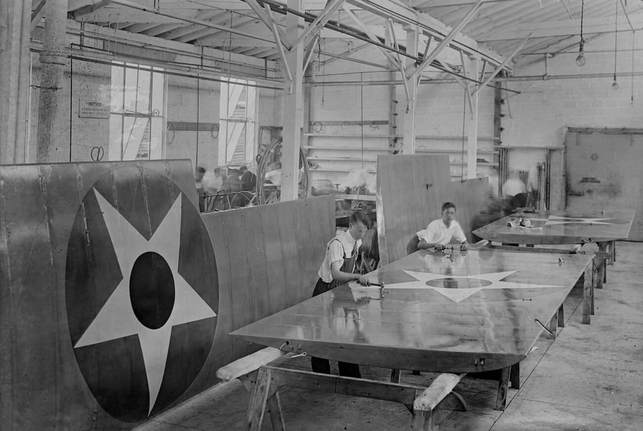 Workers Assembling Airplane Wings During World War I At Lowe, Willard &Amp;Amp; Fowler Engineering Company, College Point, Queens, 1917.