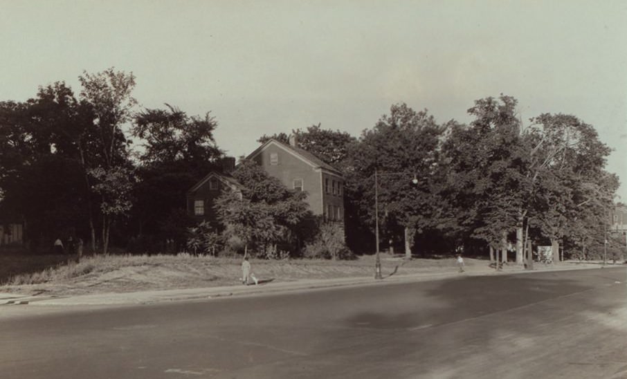 Broadway And Victor Avenue, Queens, 1910S.