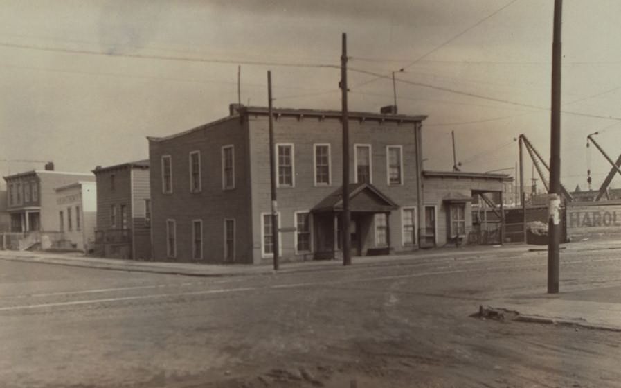 Broadway And 12Th Street, Queens, 1910S.