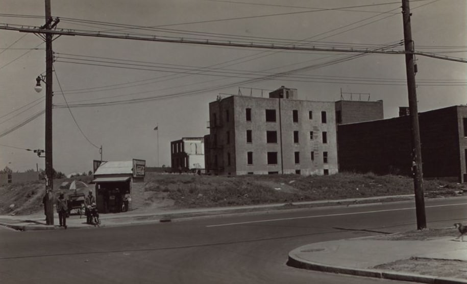 21St Street And Hoyt Avenue, Queens, 1910S.