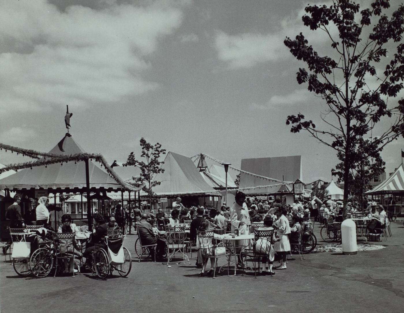 The World Fiesta, New York World'S Fair Of 1939-40, Flushing Meadows Park, Queens.