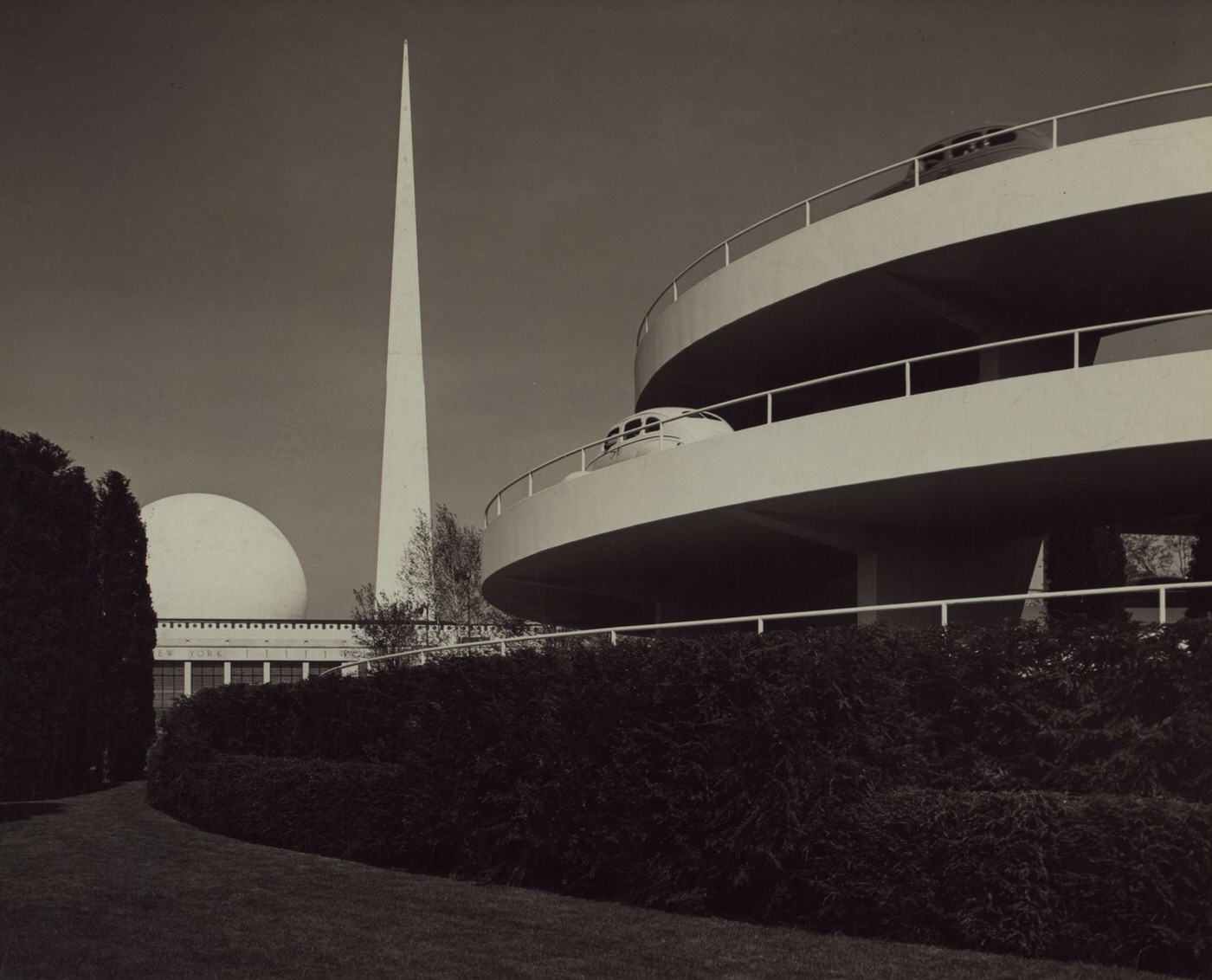 Perisphere And Trylon Symbolizing American Democracy, New York World'S Fair Of 1939-40, Flushing Meadows Park, Queens.