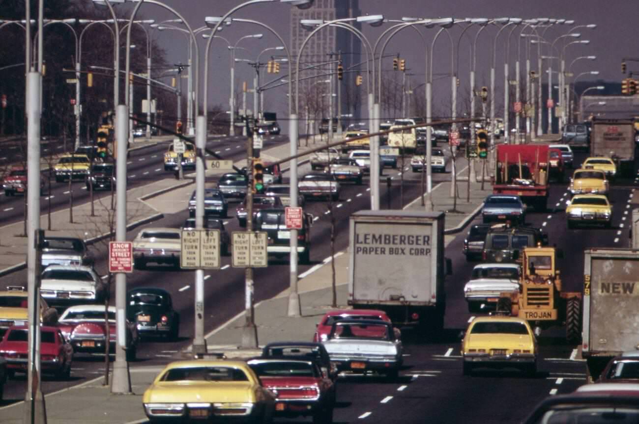Queens Boulevard In Queens, Headed Toward The East River And Manhattan, 1973.