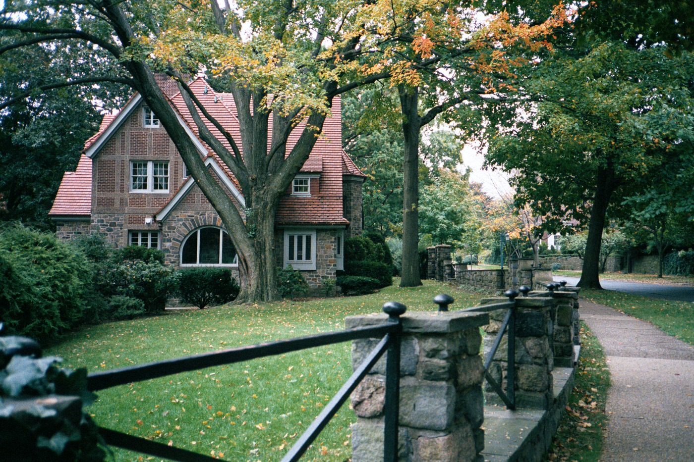 Forest Hills Gardens, Queens, 2003.