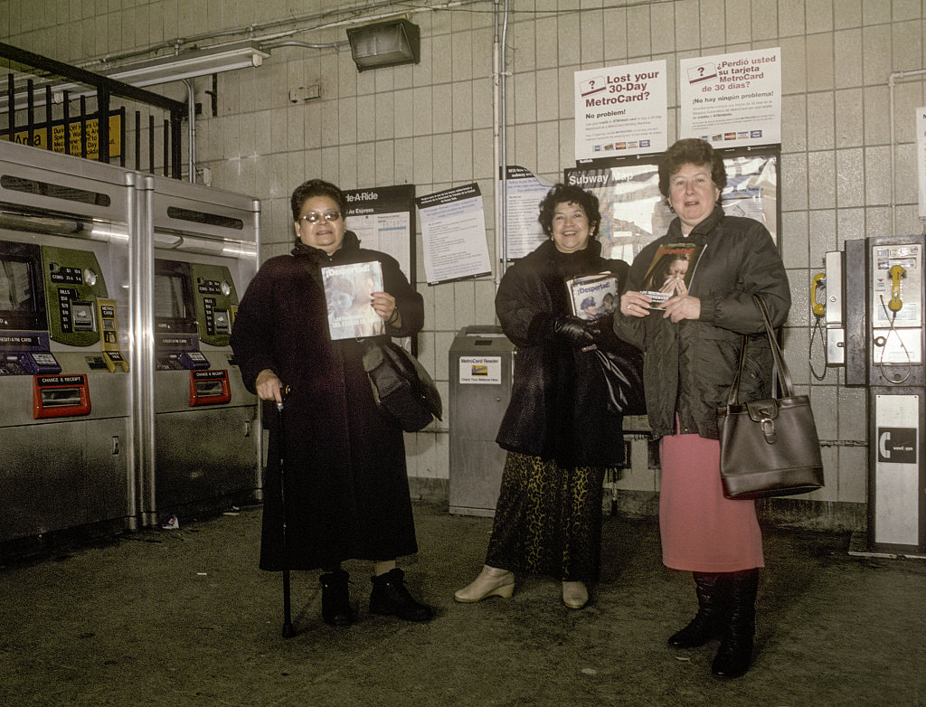 Rosa, Ana, Regina, Mott Ave. Subway Stn., Queens, 2003