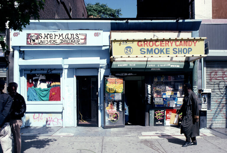 38 Stunning Nostalgic photos of Harlem in 1992