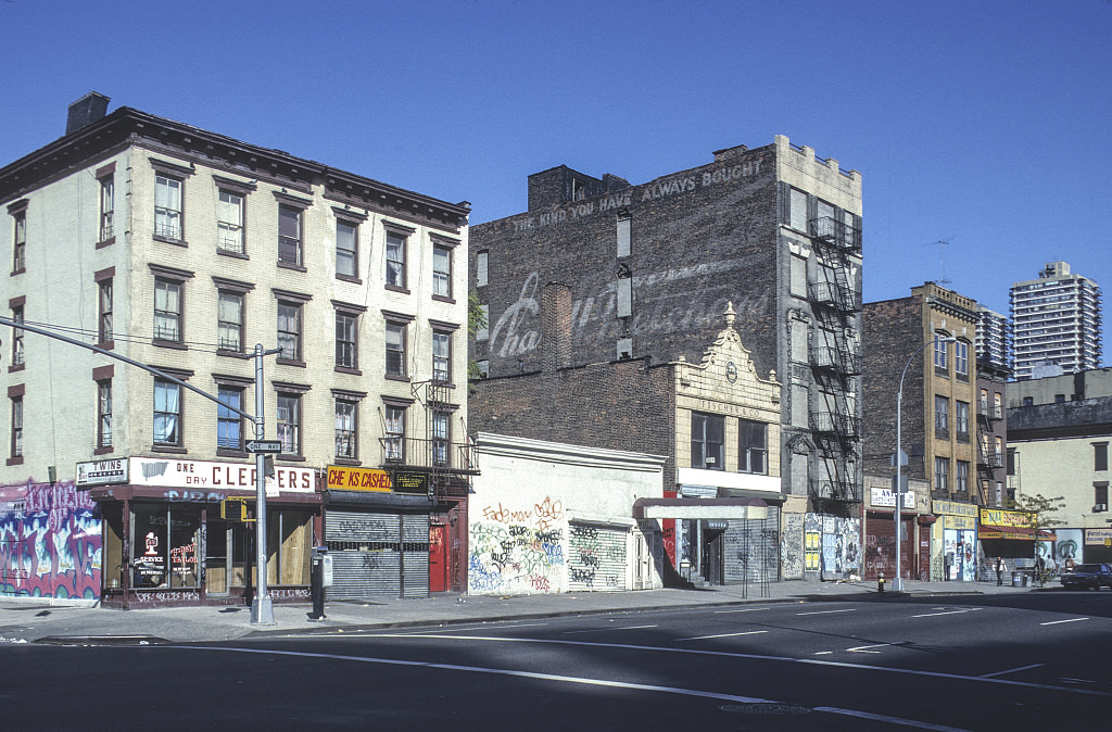 View Nw Along 2Nd Ave. From E. 117Th St., Harlem, 1993