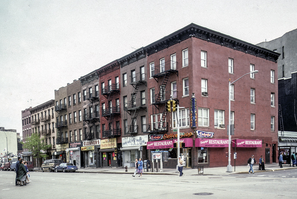 View Sw Along 1St Ave. From E. 116Th St., Harlem, 1994