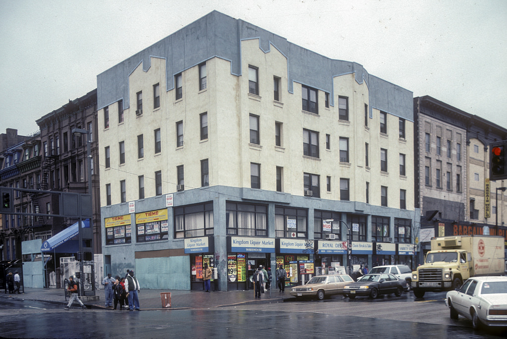 SW corner of 5th Ave. and W. 125th St., Harlem, 1995