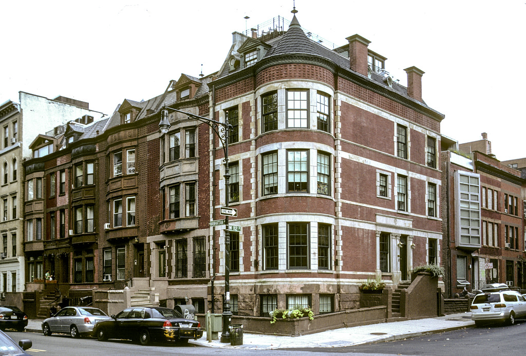 View Se From W. 125Th St. At Morningside Ave., Harlem, 2009.