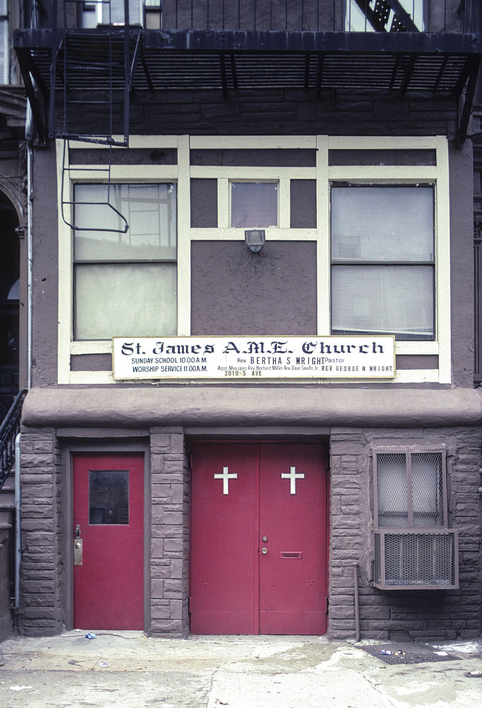 2010 Fifth Ave., Harlem, 2001.