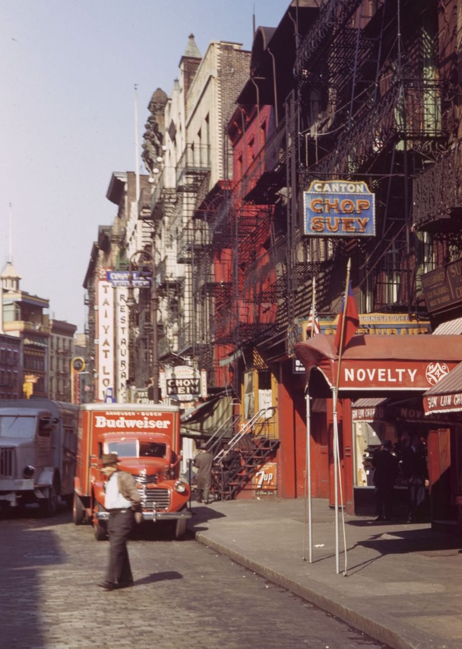 In N.y.'S Chinatown, 1942